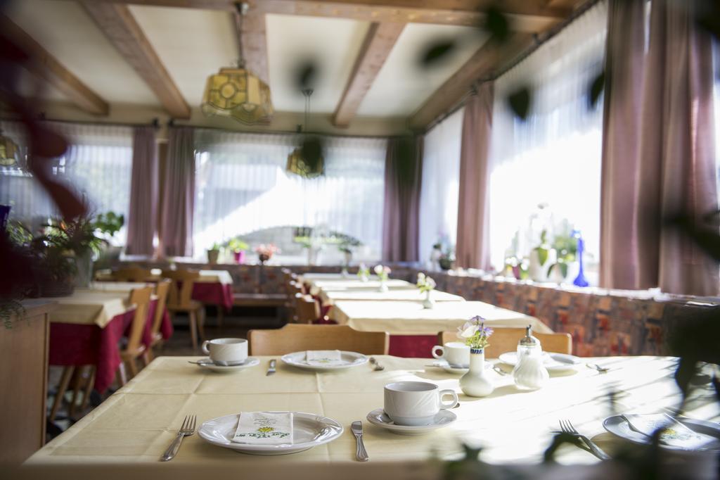 Sonnenberg Hotel Silandro Bagian luar foto